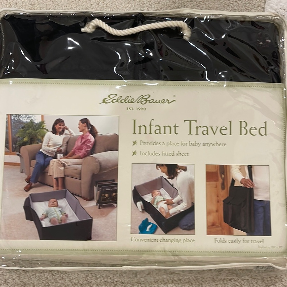 Infant travel bed